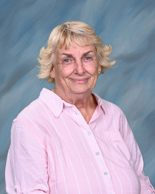 Sandra Kitsock, Paraprofessional