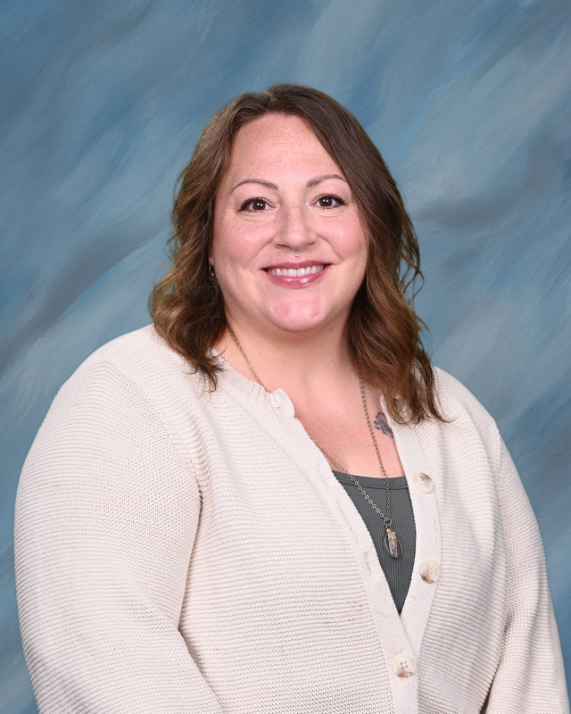 Alissa Kowalick, Paraprofessional